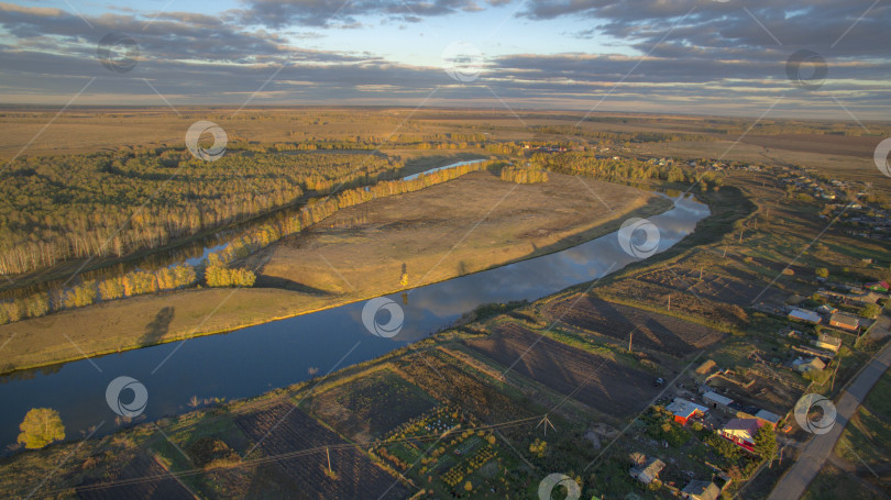 Скачать Деревенский пейзаж фотосток Ozero