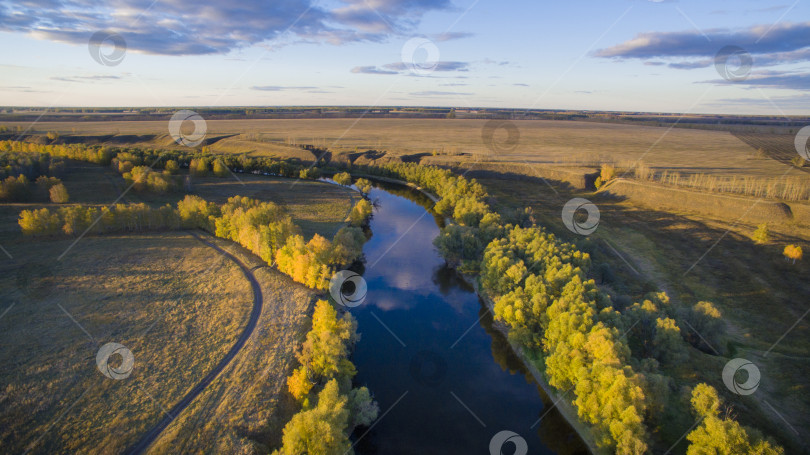 Скачать Деревенский пейзаж фотосток Ozero