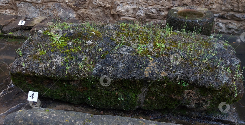Скачать Каменный саркофаг 11-8 век до нэ, Учкекенский могильник фотосток Ozero
