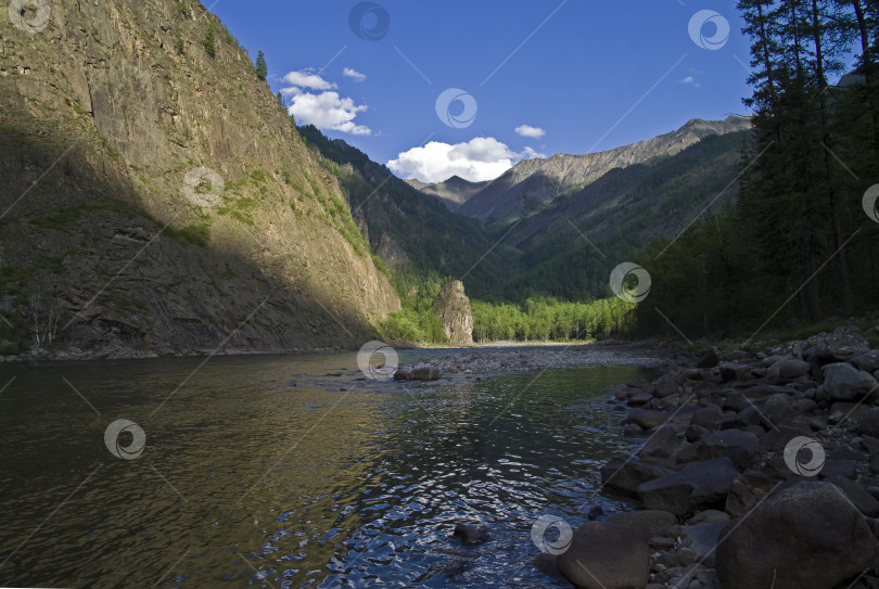 Скачать Река Саян-Ока. фотосток Ozero