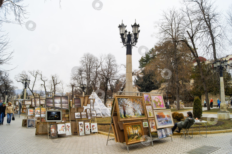 Скачать Картины на городских улицах. фотосток Ozero