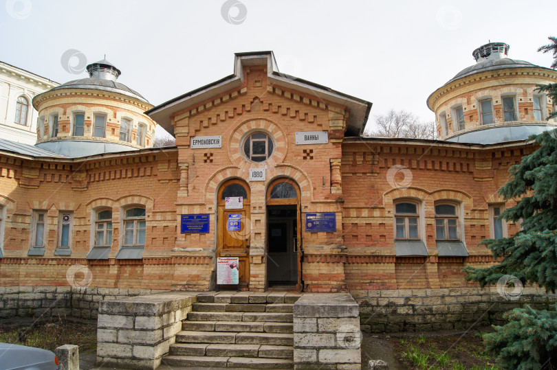 Скачать Вход с лестницей в Ермоловские бани. фотосток Ozero