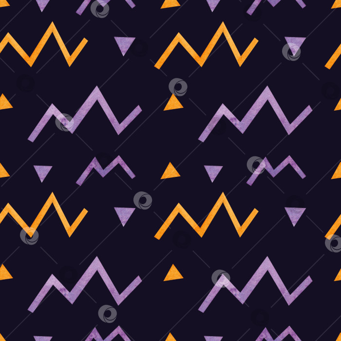 Скачать Бесшовный узор с фиолетовыми и синими полосками и треугольниками на темно-фиолетовом фоне. фотосток Ozero