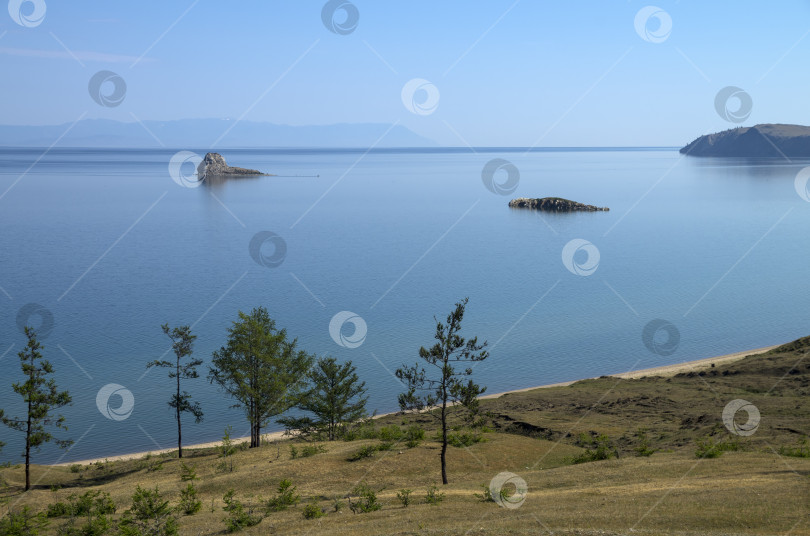 Скачать Два небольших каменных острова. Байкал, фотосток Ozero