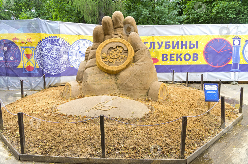 Скачать Песчаная скульптура "Стражи времени". фотосток Ozero