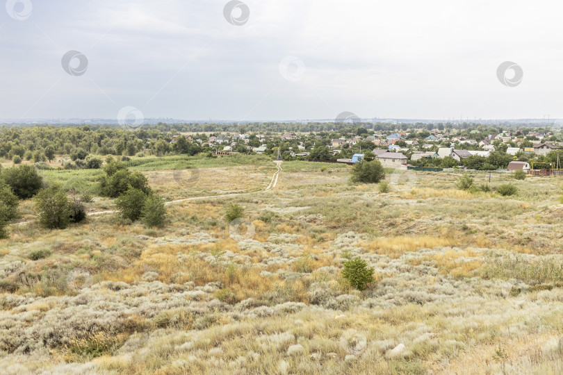 Скачать Луг в степном пейзаже. Плато в Волгоградской области фотосток Ozero