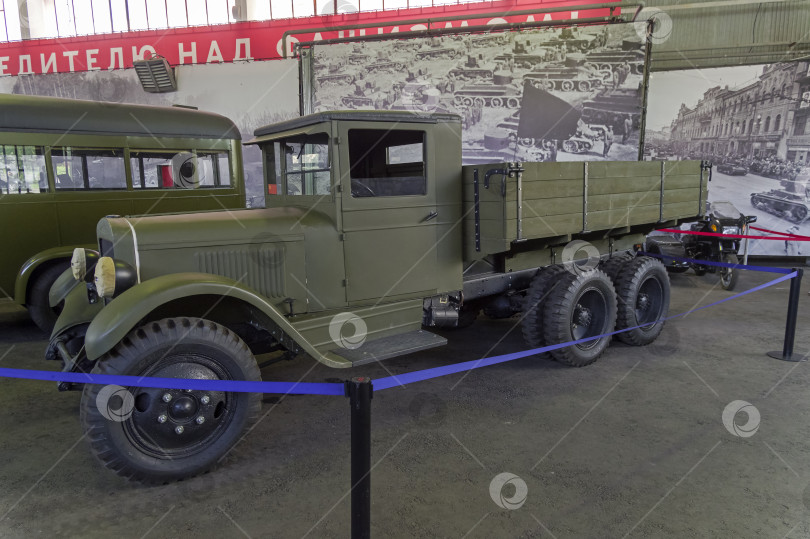 Скачать Советский внедорожник ЗИС-6, 1940 год выпуска. фотосток Ozero