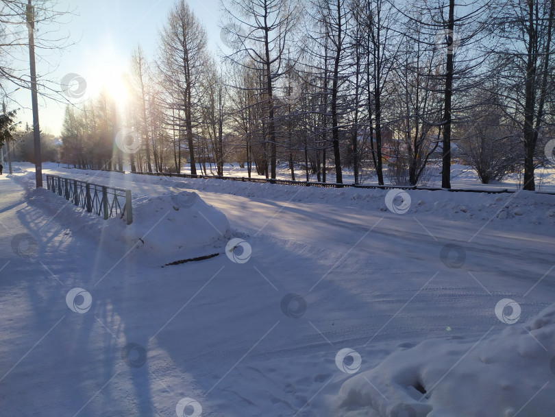 Скачать Заснеженная дорога фотосток Ozero