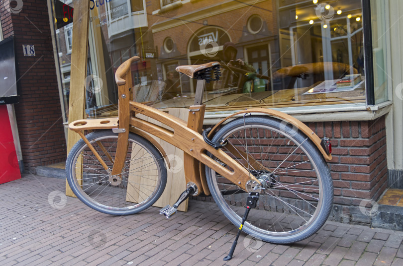 Скачать Деревянный велосипед фотосток Ozero