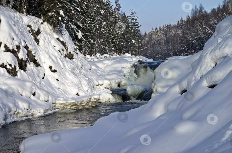 Скачать Водопад Кивач зимой. фотосток Ozero