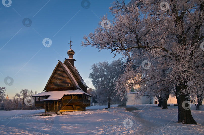 Скачать Деревянная церковь. фотосток Ozero