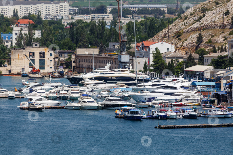 Скачать Балаклавская бухта фотосток Ozero