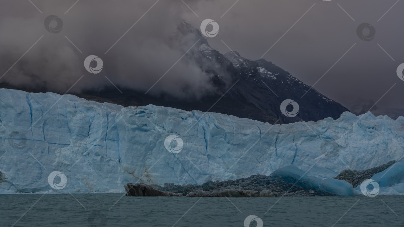 Скачать Ледник Перито Морено, Эль-Калафате. фотосток Ozero