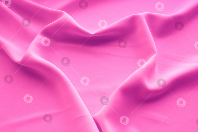 Скачать сердечко, драпирующееся на розовой ткани шелковая валентинка фотосток Ozero