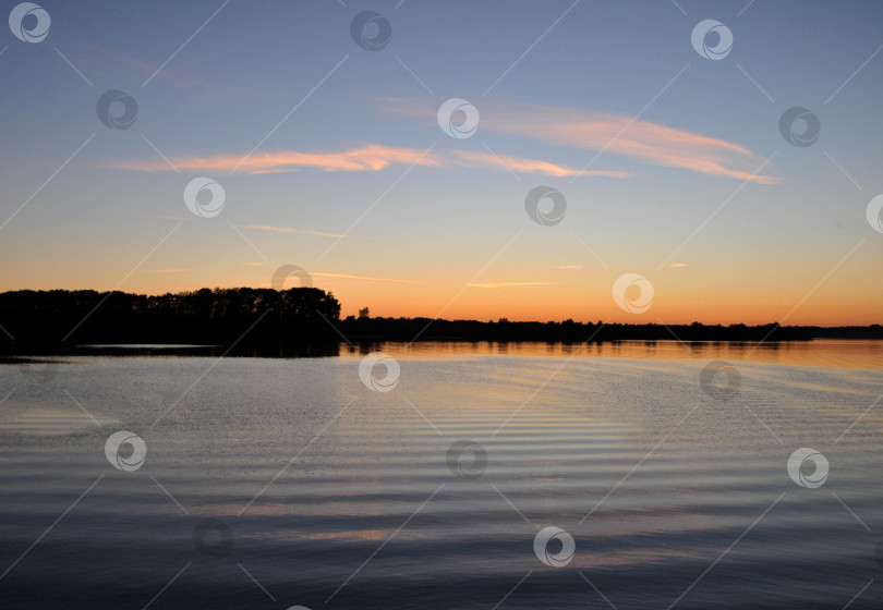 Скачать закат на берегу реки фотосток Ozero