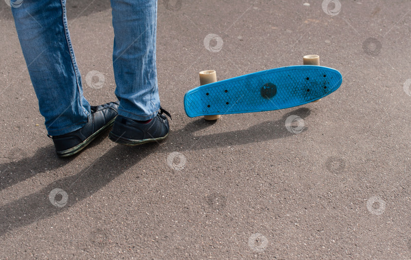 Скачать синий скейтборд фотосток Ozero