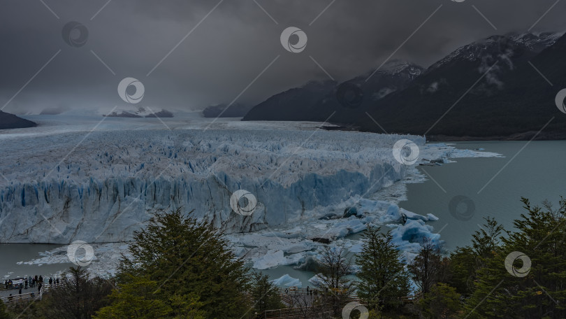 Скачать Голубой ледник Перито-Морено фотосток Ozero