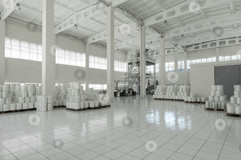 Скачать Завод по производству промышленной упаковки фотосток Ozero