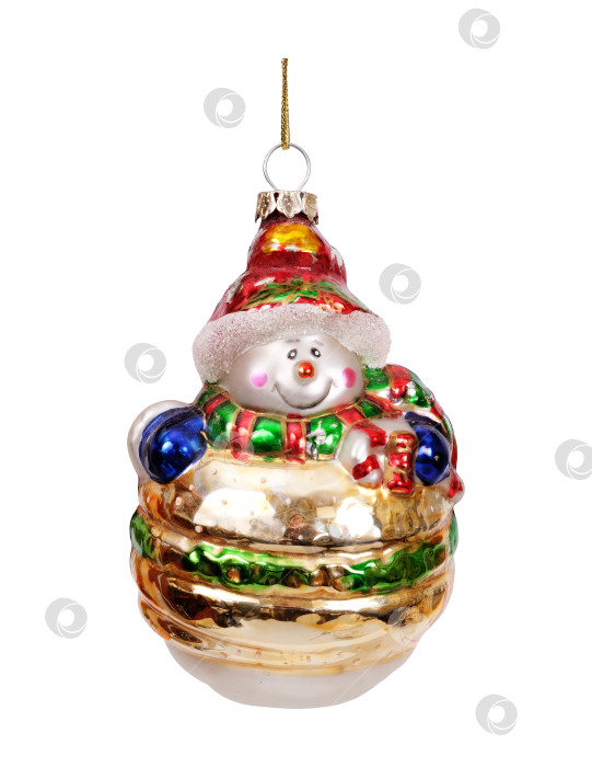 Скачать Стеклянная рождественская игрушка, выделенная на белом фоне. Элемент дизайна с контуром отсечения фотосток Ozero