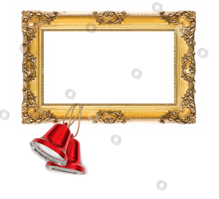 Скачать Золотая рамка с рождественскими декоративными колокольчиками, выделенными на белом фоне фотосток Ozero