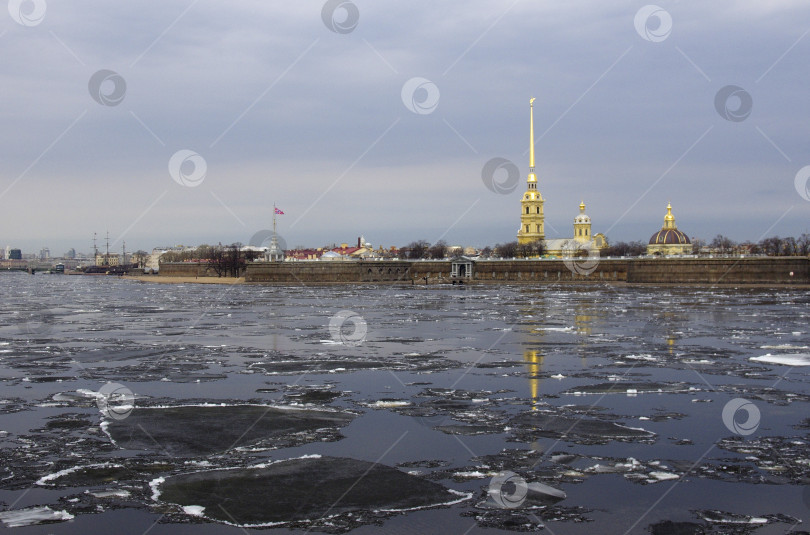 Скачать весна в северной столице фотосток Ozero