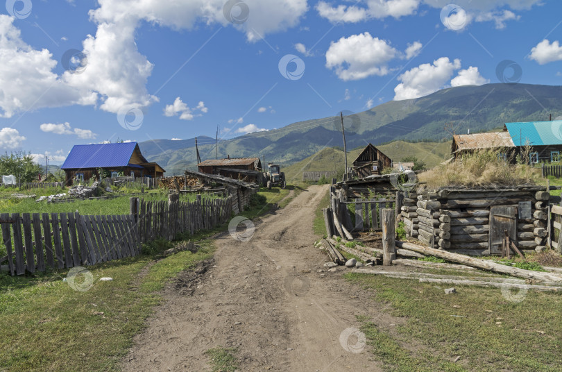 Скачать Деревня Тунгур. Алтай, Россия. фотосток Ozero