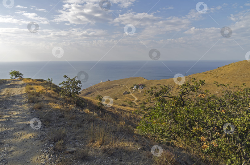 Скачать Крым, мыс Меганом. фотосток Ozero