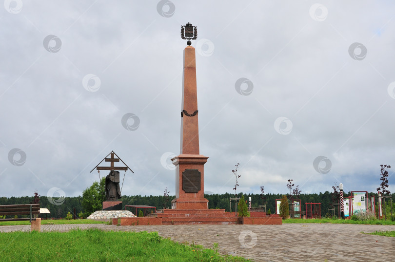 Скачать Стелла с табличкой посвященной присвоению городу Боровск званию города Воинской доблести фотосток Ozero