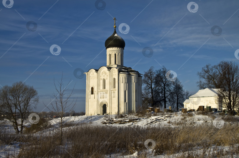 Скачать Церковь Покрова Пресвятой Богородицы на Нерли, Россия. фотосток Ozero