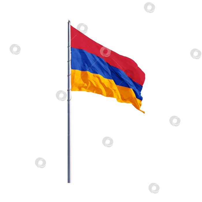 Скачать Развевающийся армянский флаг на флагштоке. Солнечный боковой свет. Изолировать на белом фоне фотосток Ozero