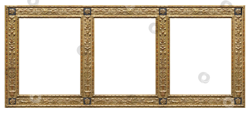 Скачать Тройная золотая рамка (триптих) для картин, зеркал или фотографий, выделенных на белом фоне. Элемент дизайна с контуром отсечения фотосток Ozero