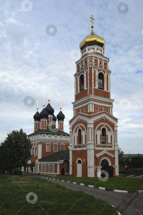 Скачать Церковь Троицы Живоначальной. г. Болхов, Орловская область фотосток Ozero