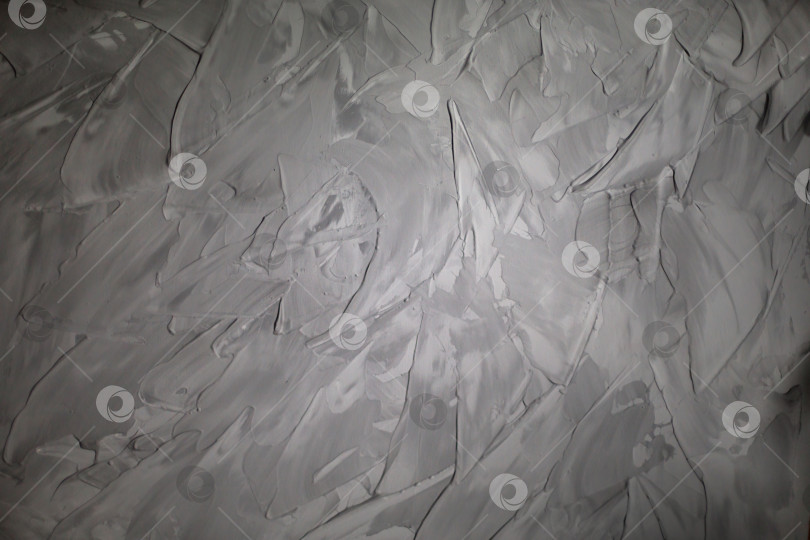 Скачать Серый абстрактный фон с мазками кисти шпателем с клеевой замазкой. текстура, узор, пространство для копирования фотосток Ozero