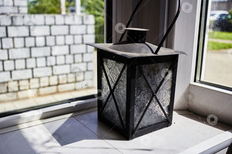 Скачать Фотография ретро-подставок для ламп black lantern фотосток Ozero