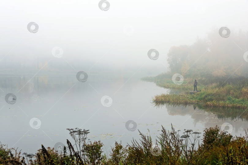 Скачать Туман на реке фотосток Ozero