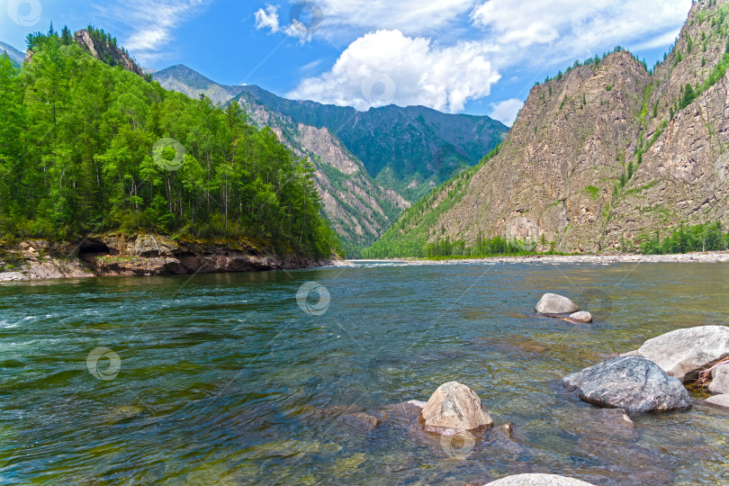 Скачать Река Ока-Саянская. Сибирь, Россия. фотосток Ozero