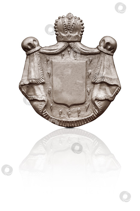 Скачать Серебряный герб (щит) для создания памятной надписи, выделенной на белом фоне. Элемент дизайна с контуром отсечения фотосток Ozero
