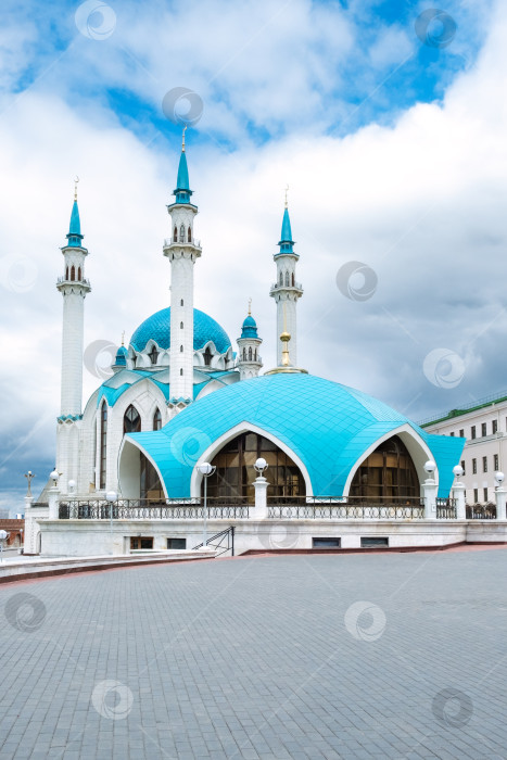 Скачать Вид на мечеть Кул Шариф в Казанском кремле фотосток Ozero