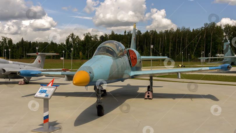 Скачать Учебно-боевой самолет Л-39. фотосток Ozero