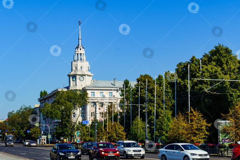 Скачать Здание с башней и часами. г. Воронеж, пл. Ленина, 8 фотосток Ozero