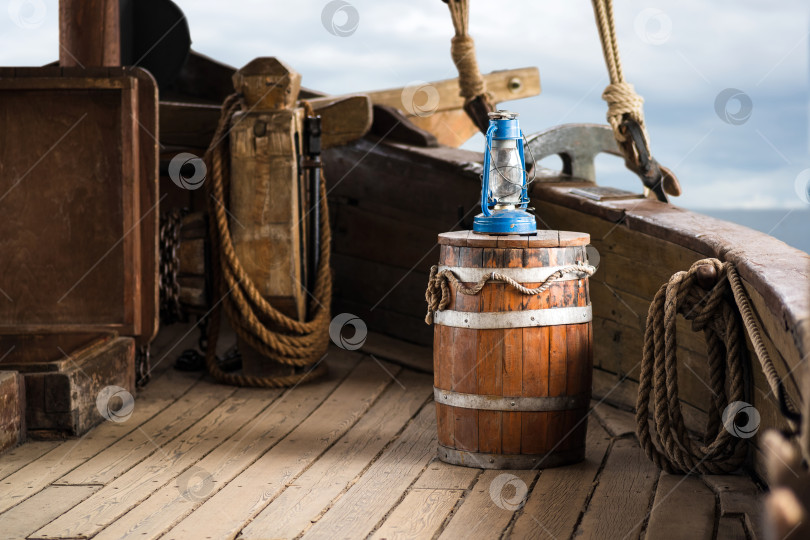 Скачать вид с палубы старого парусника фотосток Ozero