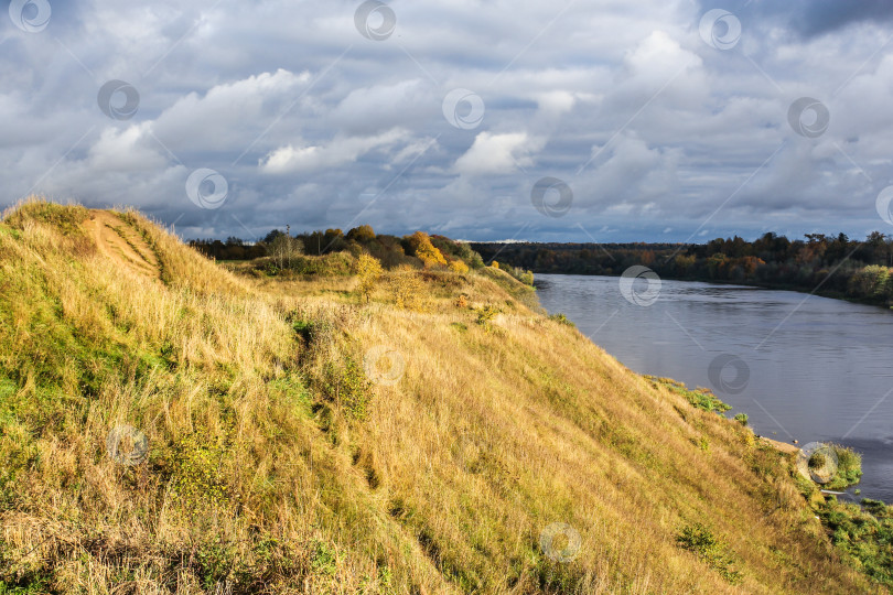 Скачать Памятник археологии Ключевские холмы. фотосток Ozero