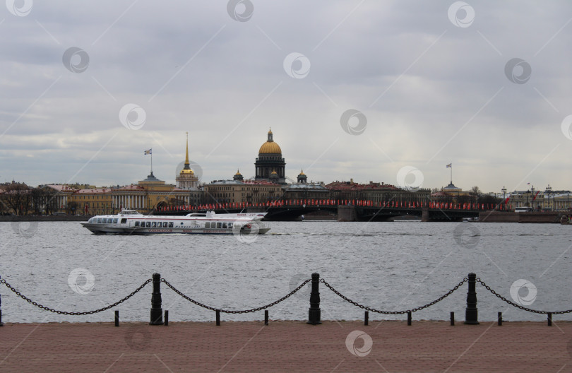 Скачать Вид на Санкт-Петербург с Заячьего острова фотосток Ozero