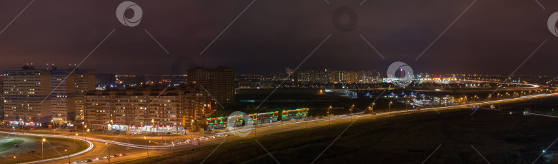 Скачать Панорама ночного города фотосток Ozero