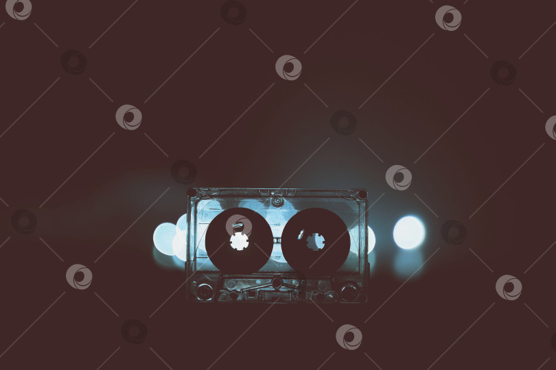 Скачать Аудиокассета для воспроизведения музыки nostalgia vintage фотосток Ozero