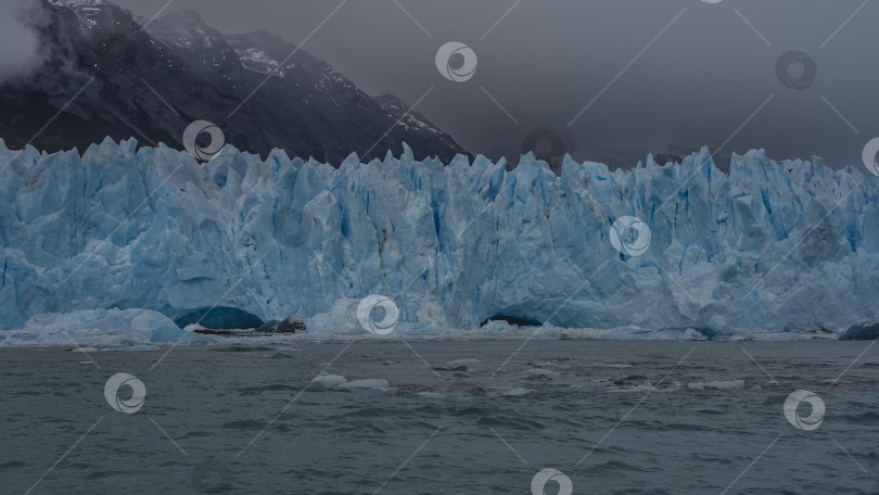 Скачать Фрагмент ледника Перито-Морено. фотосток Ozero