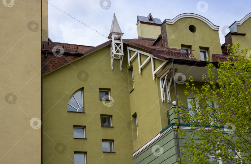 Скачать Внешний вид, фасад красивого загородного дома фотосток Ozero