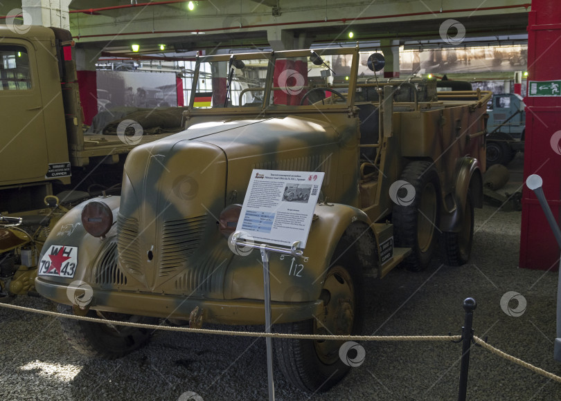 Скачать Тяжелая командирская машина Phanomen Granit 1500A Kfz.70, 1943 год, Германия. фотосток Ozero