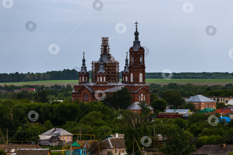 Скачать Мордово, Россия - Май 21,2021: Церковь Святого Михаила Архангела фотосток Ozero