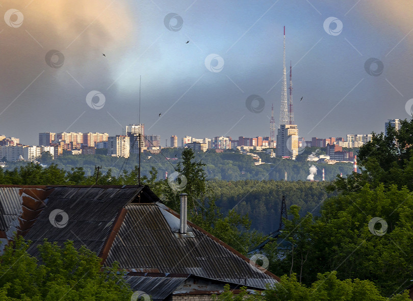 Скачать Летний городской пейзаж города Перми. 2019 год. фотосток Ozero